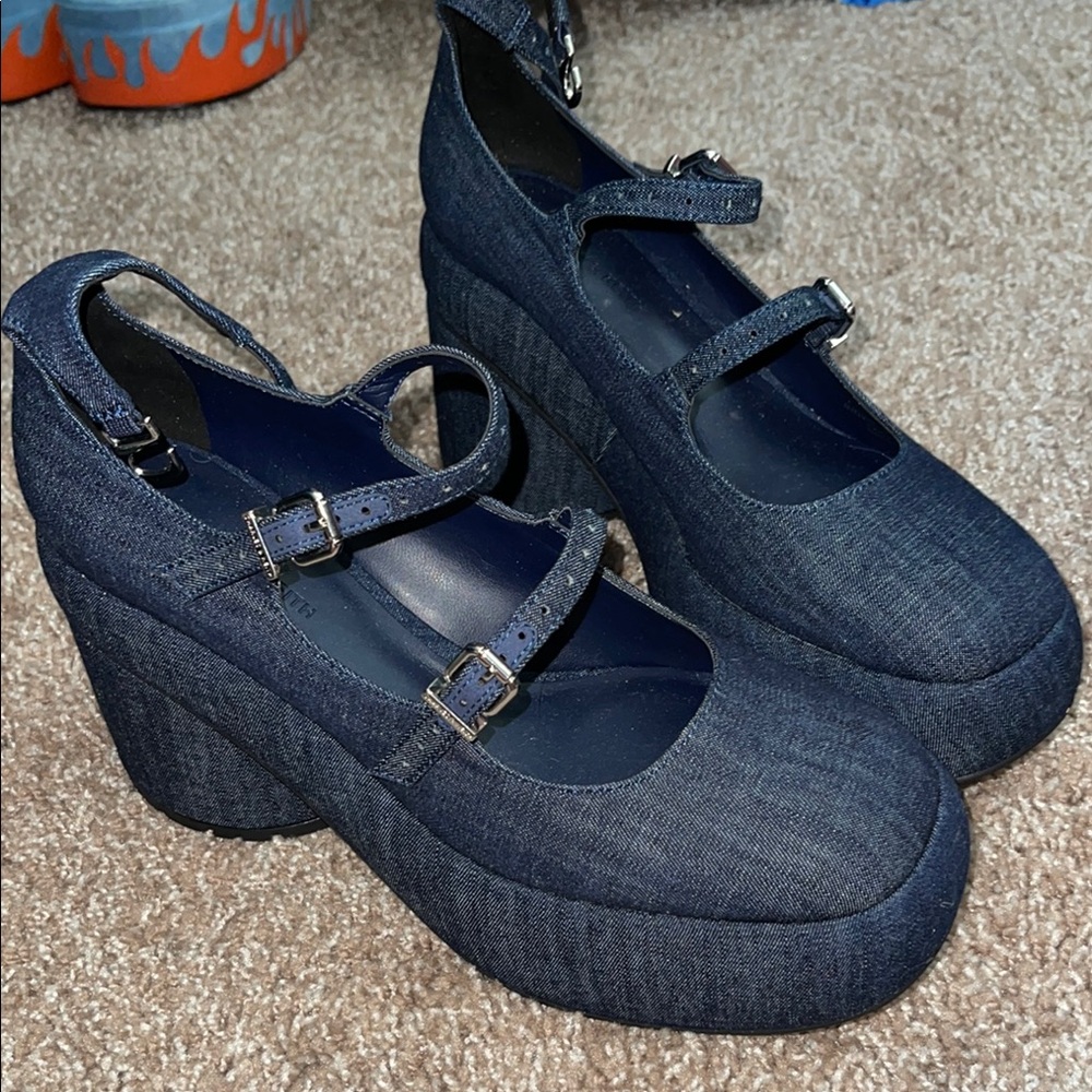Charles & Keith Blue Platform Shoes